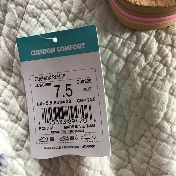 New Reef Women Rem Hi Cushion Pink Summer Sandals Size 7.5 With Tags - Picture 4 of 6